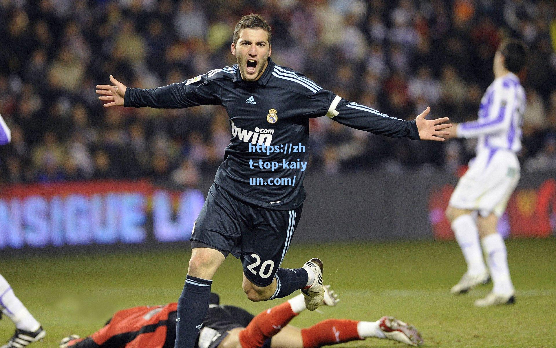 体育明星特里皮尔陷婚姻风波，场外私生活引发媒体关注与球迷热议